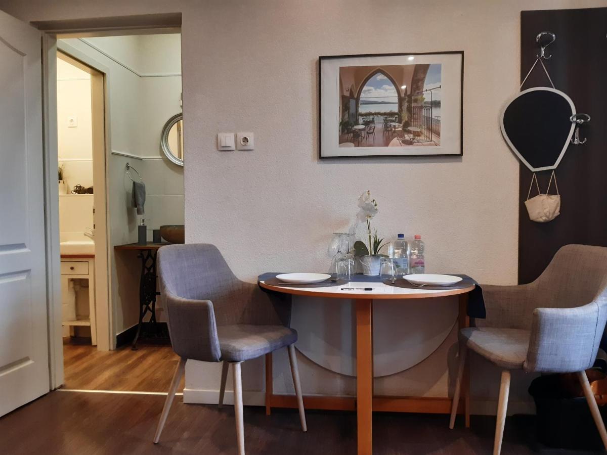 Ady Apartman Tata Exteriér fotografie