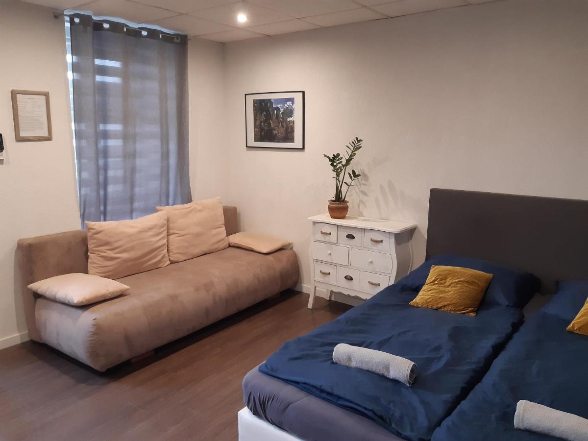 Ady Apartman Tata Exteriér fotografie